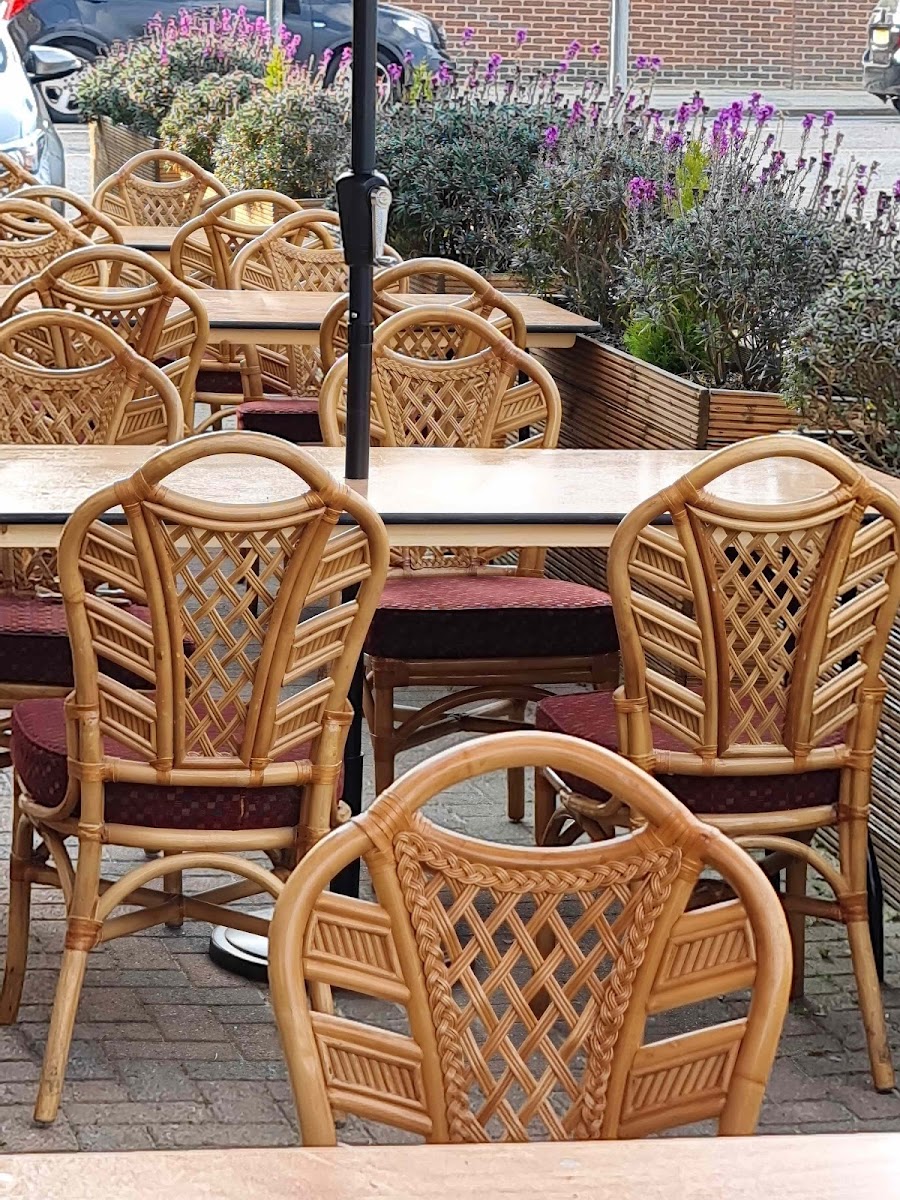 Everest Inn Ashford